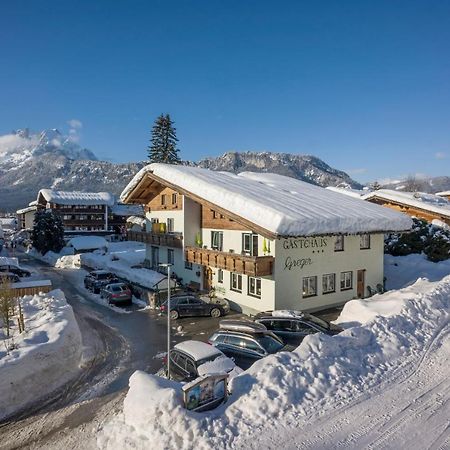 Gaestehaus Greger Acomodação com café da manhã Sankt Johann in Tirol Exterior foto