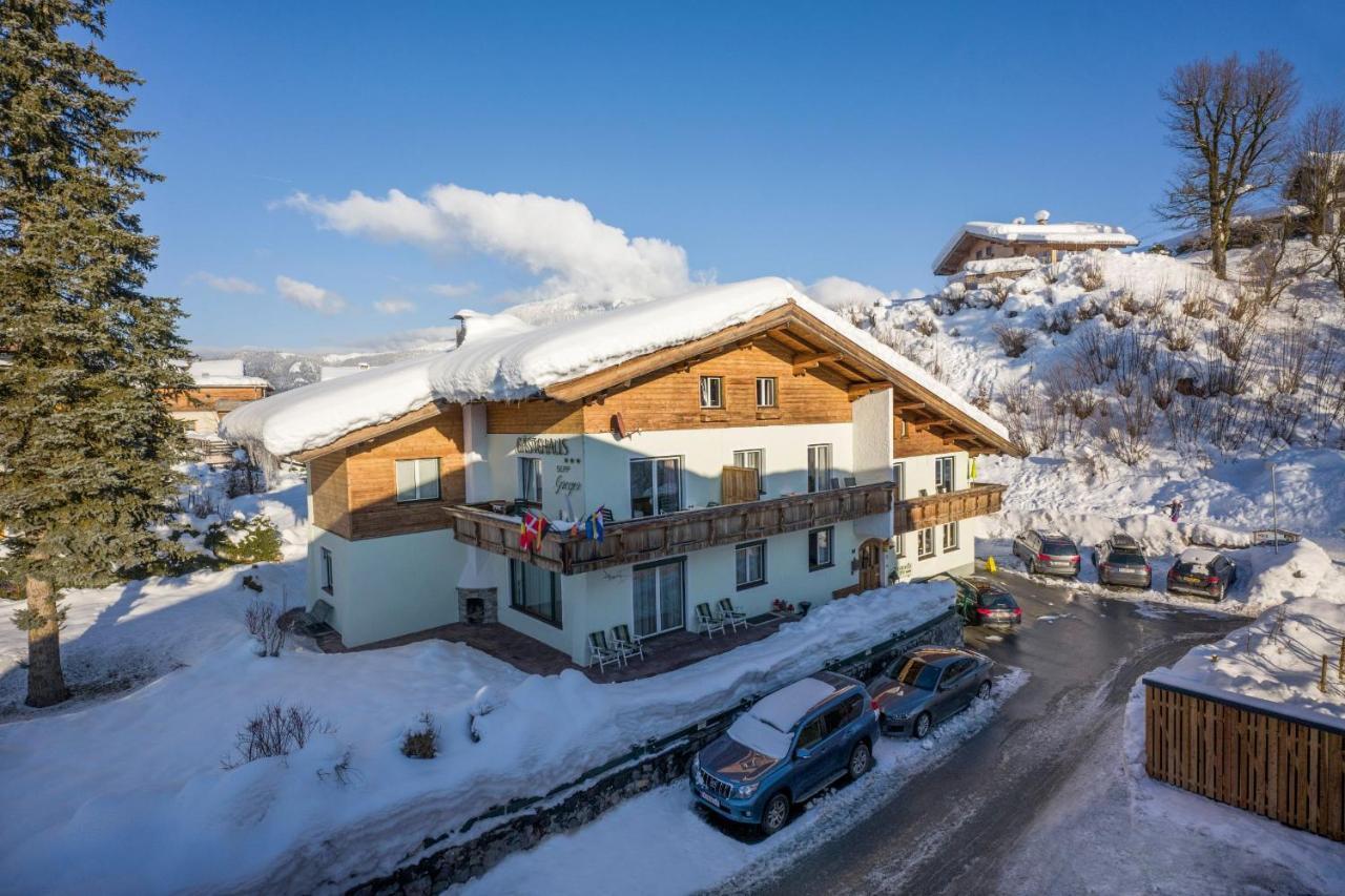 Gaestehaus Greger Acomodação com café da manhã Sankt Johann in Tirol Exterior foto